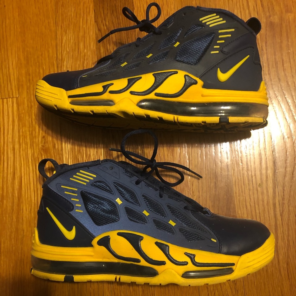 Nike TL sneakers